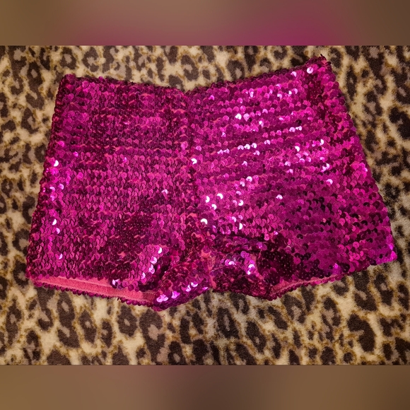 Pink Metallic Leggings & Sequin Shorts Set S - Picture 5 of 8